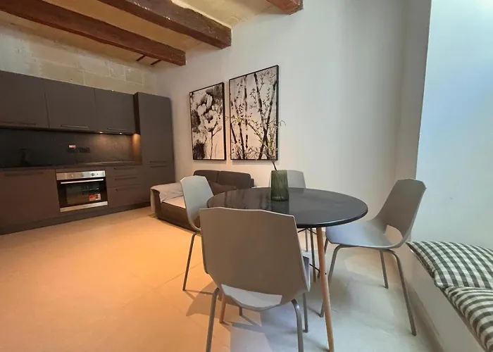 Three Cities Malta Апартаменты *